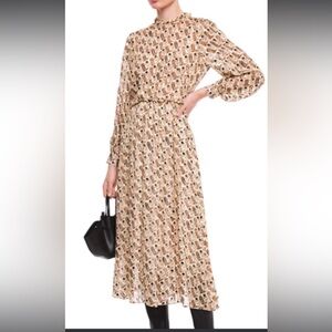 Gorgeous new with tags sandro brown boots dress